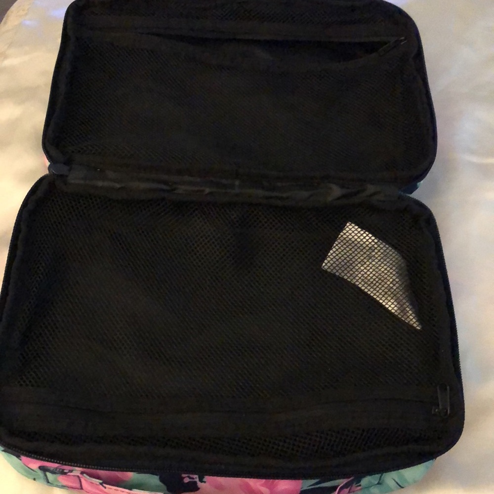 Hurley 100% Polyester Obsidian & Tropical Flower Zip Around Cosmetic Bag OS NWT - Picture 10 of 16